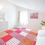 5427b